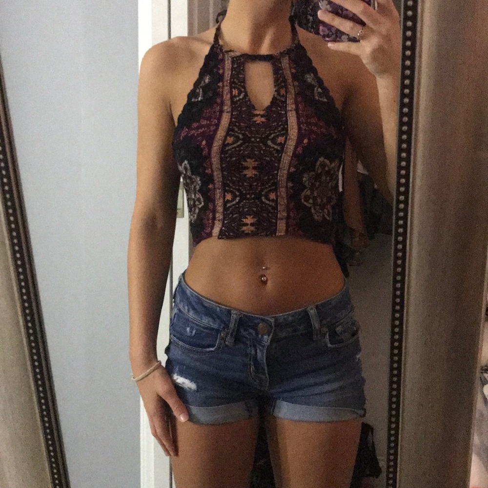 Cute crop top by Kendall & Kylie